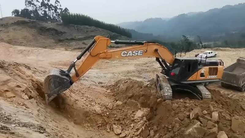 高原路面机械厂家排名背后的考量因素